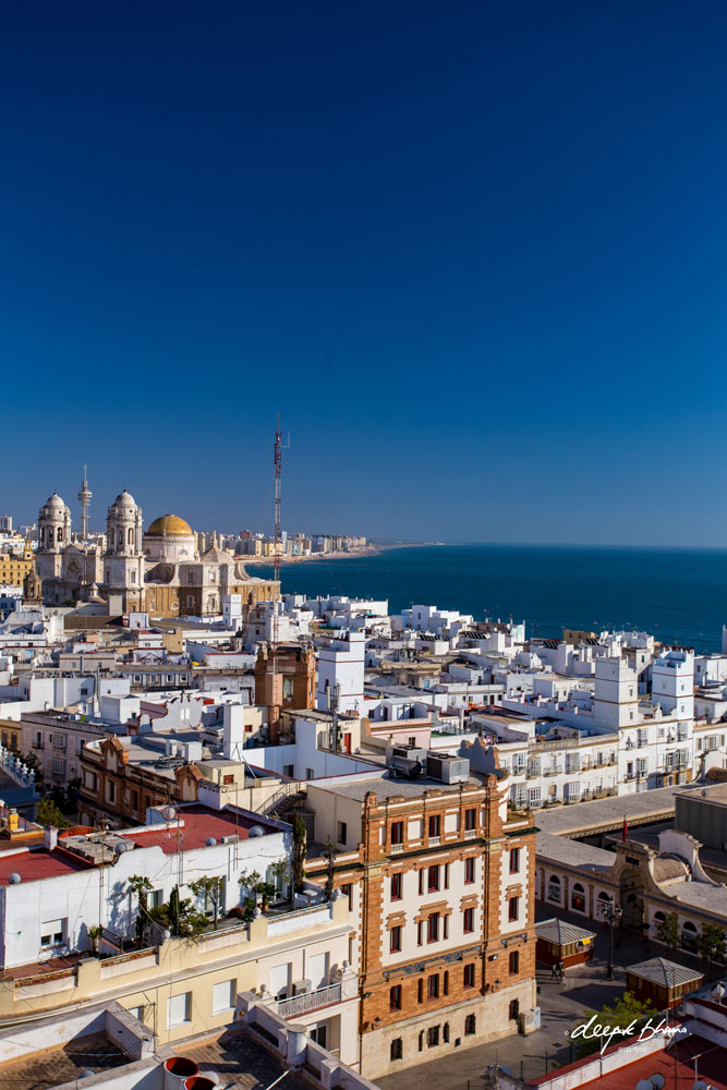 Cadiz-Spain-town-sea-sunshine