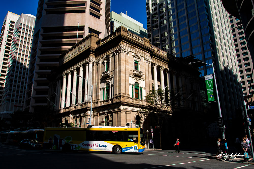 STUDENTS IN BRISBANE GET THE BUS!