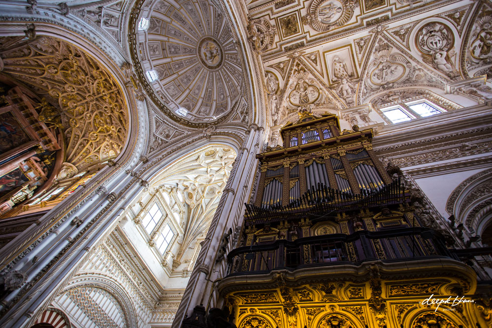 Cordoba-Spain-Mosque-Cathedral-huge-organ-ceiling