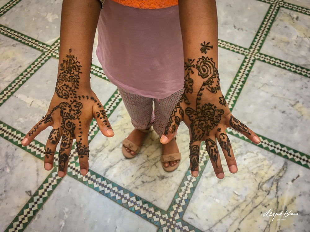 Todayfarer-family-Fes-Morocco with kids-henna-tattoo